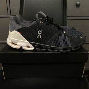 QC ON RUNNING CLOUDFLYER MENS SIZE 14 -51.99067